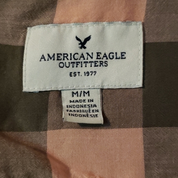 AMERICAN Eagle Long Sleeve Button Down Shirt - Picture 4 of 5